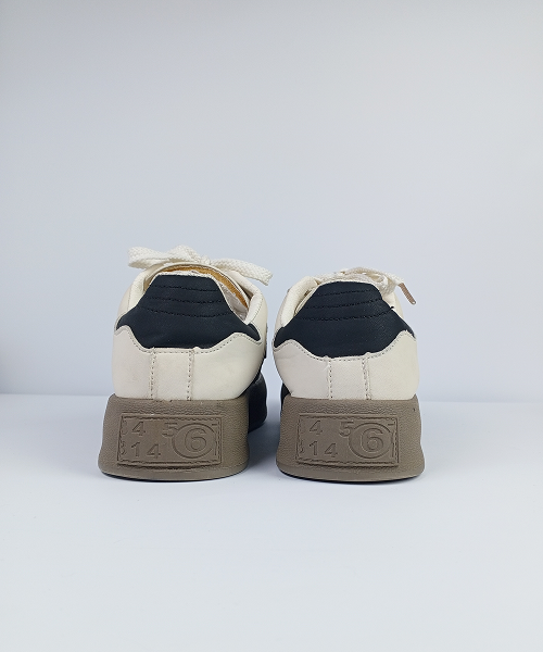 Preloved Two-Stripe Retro Sneakers – Off-White & Black - Image 6