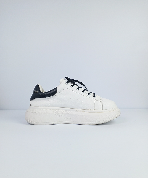 Oversized Chunky Sneakers – White with Black Heel Tab - Image 3